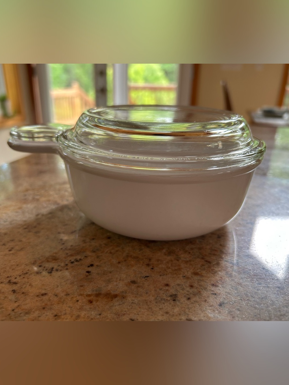 CorningWare "Grab-It" White Bowl P-150-B 15oz capacity w/Pyrex P-150-C Glass lid